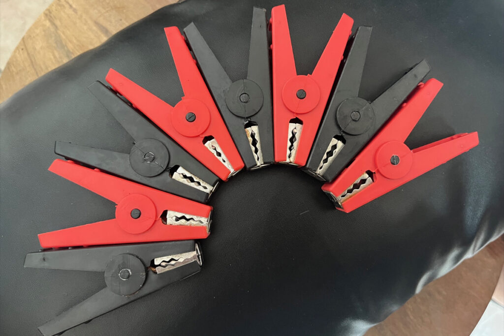 Alligatorklemmen, gemene bijtertjes maar met een missie